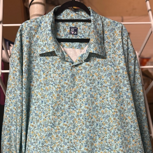 Men's Long Sleeve, Collared, Button Down Shirt